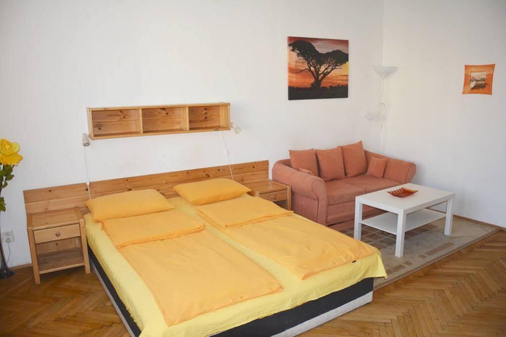 Apartmany Machek Prag Exteriör bild