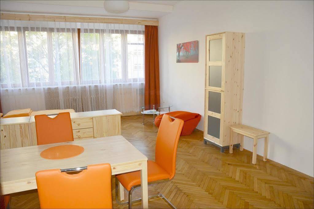 Apartmany Machek Prag Exteriör bild
