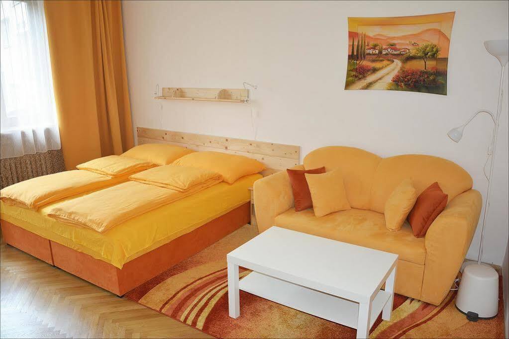 Apartmany Machek Prag Exteriör bild