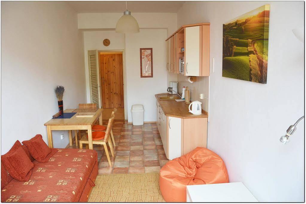 Apartmany Machek Prag Exteriör bild